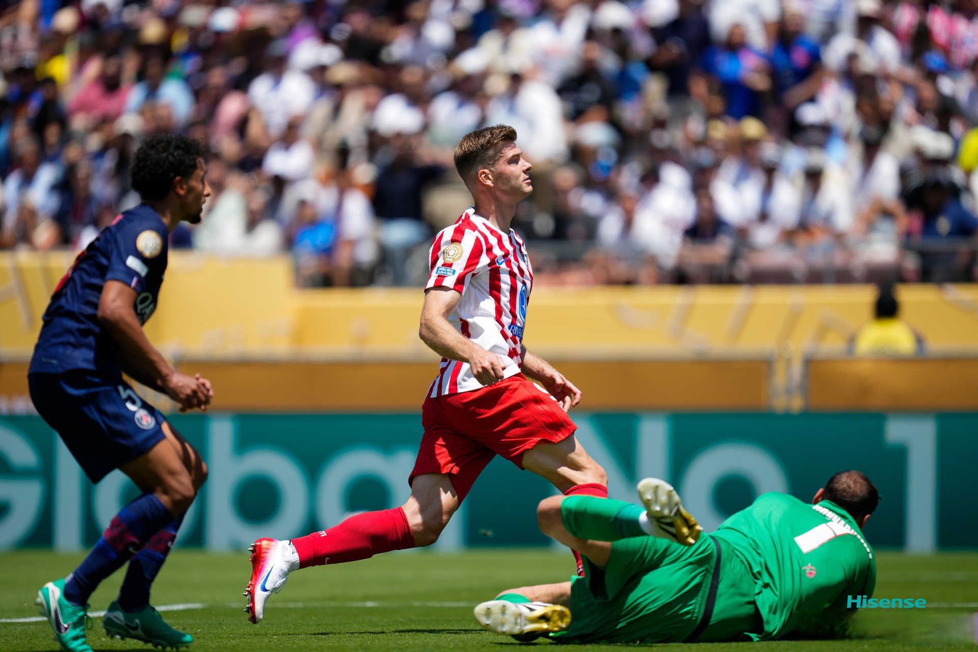 九游线上体育 -赛地聚焦——法甲冲刺阶段热度飙升，罗马伤情更新，信心回归，临场指挥获称赞的简单介绍