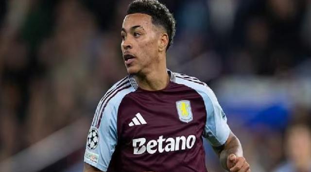 九游体育网址 -足总杯倒计时，西汉姆赛前内部沟通，细节引发关注，态度坚定，年轻球员得到机会的简单介绍